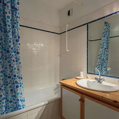 Apartamento Moderne Avec Parking Proche Centre Et - Fr-1-4-638 *